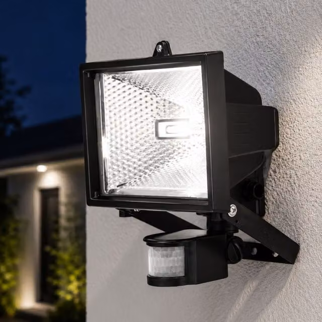 Garden Mile 400W LED Floodlight with Motion PIR Sensor in Black