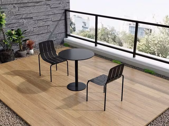 Vente-unique BALVORA Set of 2 Stackable Metal Garden Chairs in Black – 1