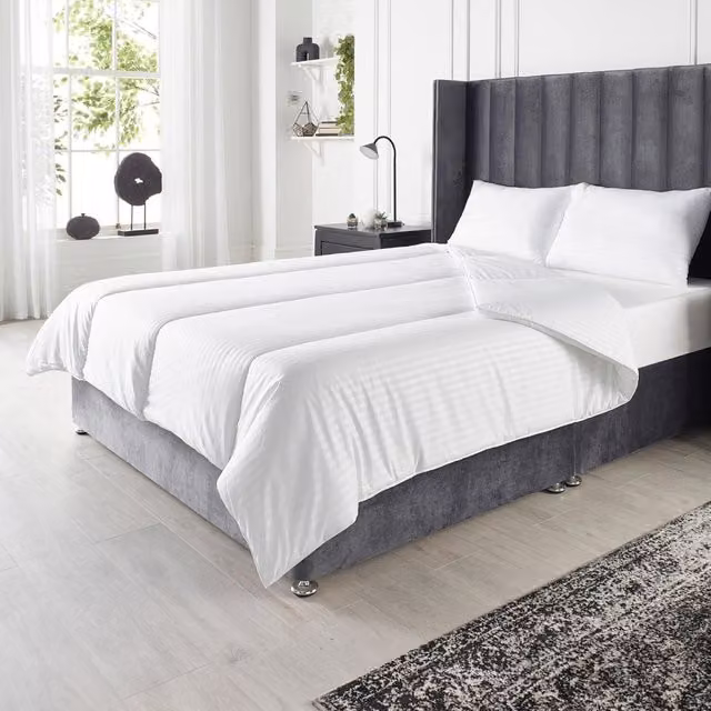 OHS Hotel White Satin Stripe 10.5 TOG Hollow Fibre Duvet