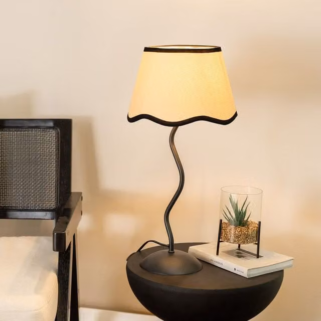 ValueLights Black Metal Wavy Stem Table Lamp with White Fabric Scallop Shade