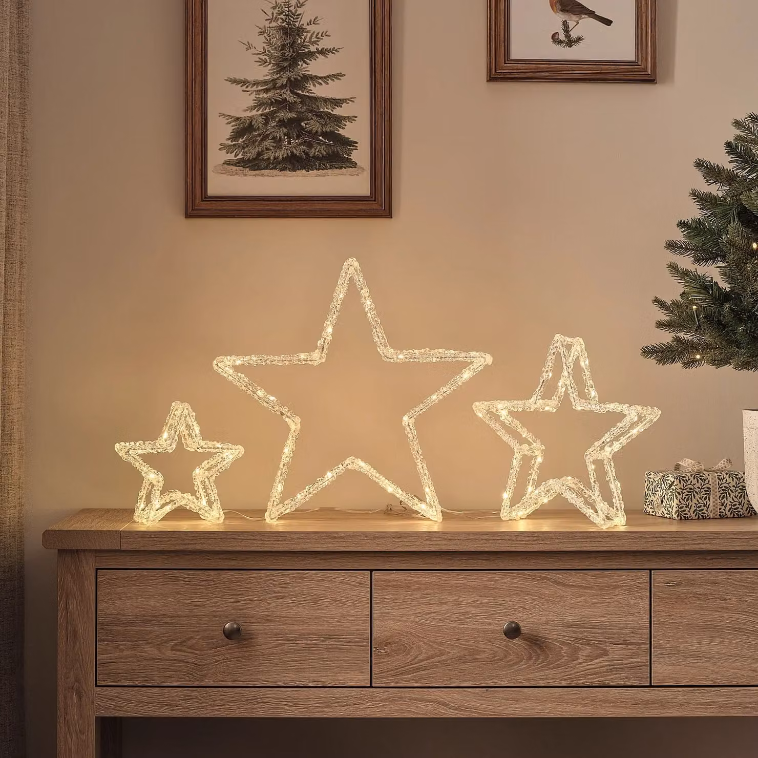 Star Silhouette LED 3D Acrylic Light Trio in Transparent and White with Warm White Light