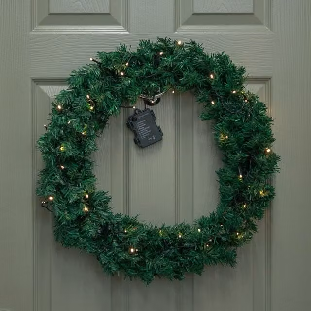 Samuel Alexander 60cm Plain Green Christmas Wreath with Warm White LEDs and 160 Tips