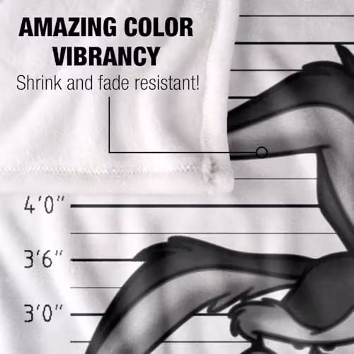 Warner Bros. Looney Tunes Wile E. Coyote Busted Silky Touch Super Soft Fleece Throw Blanket, Multicolour, W: 152 cm, D: 127 cm – 3