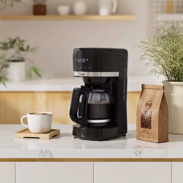 Livingandhome Drip Coffee Machine with Glass Jug in Black and Transparent