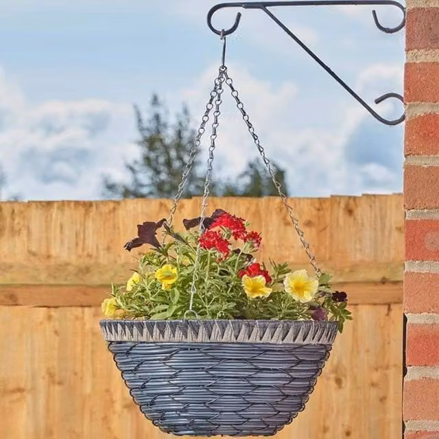 Marco Paul Tulsa Faux Rattan Hanging Flower Basket Planter in Grey, Diameter: 35.56 cm – 1