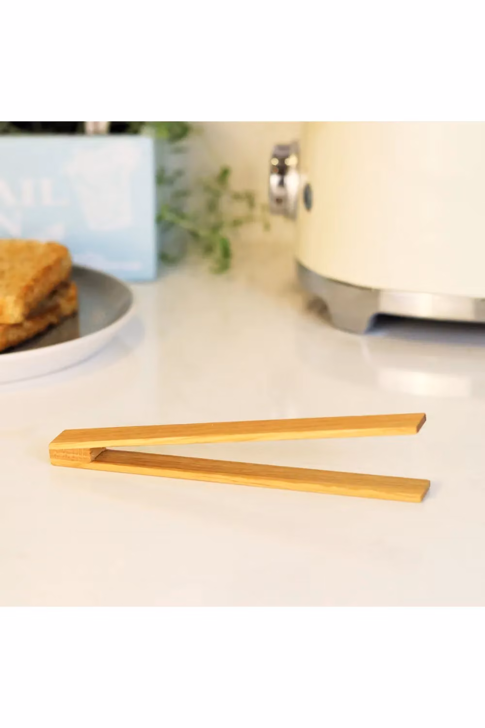 MijMoj Design Oak Toaster Tongs in Light Brown, 16 cm – 3