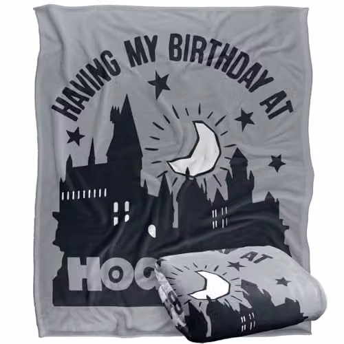 Warner Bros. Harry Potter Birthday At Hogwarts Super Soft Fleece Throw Blanket, Multicolour, W: 127 cm x L: 152.4 cm – 1
