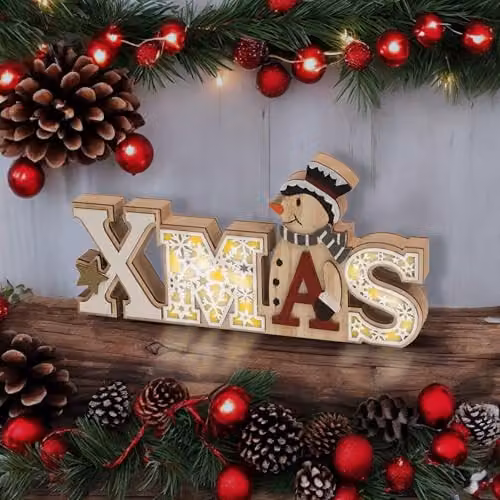 St Helens Home and Garden Battery Powered Rustic Wooden Tabletop Christmas Display – 2
