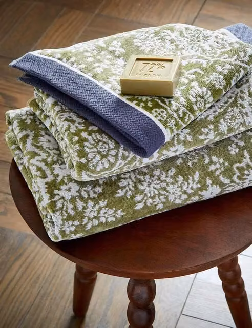 Bedeck of Belfast Elara Green Mix Pure Cotton Graphic Paisley Towel with Border
