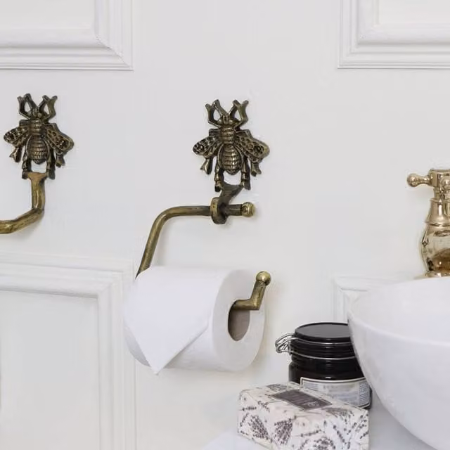 Melody Maison Brass Bumblebee Wall Mounted Toilet Roll Holder in Dark Brown, W: 22 cm, H: 16 cm, D: 16 cm