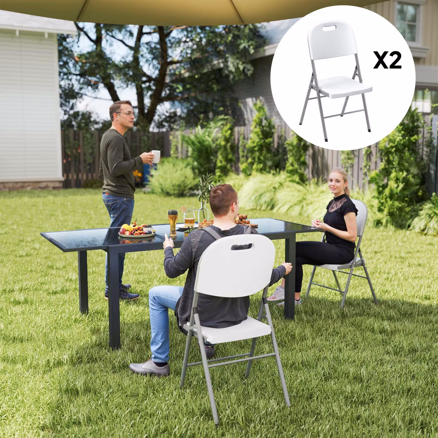 Outsunny Set of 2 Folding Outdoor Chairs with Steel Frame and HDPE Backrest in White – 2