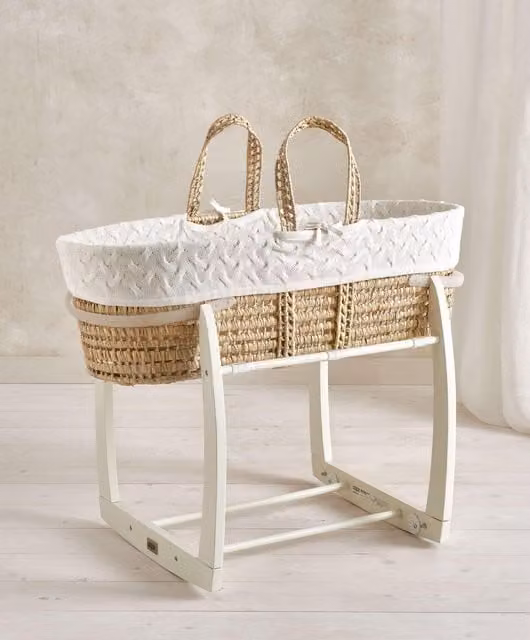 Mamas & Papas Moses Basket in White Cable Knit