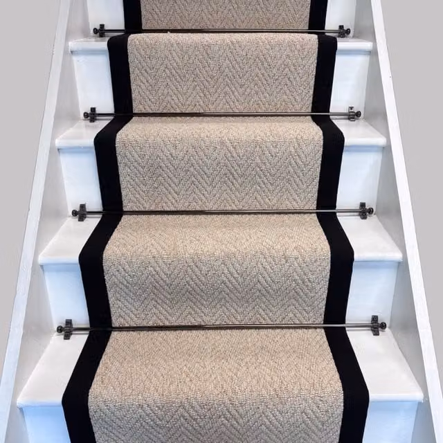 RainbowHome Keswick Herringbone Stair Runner in Beige and Black with Cotton Border, W: 65 cm, L: 600 cm – 1