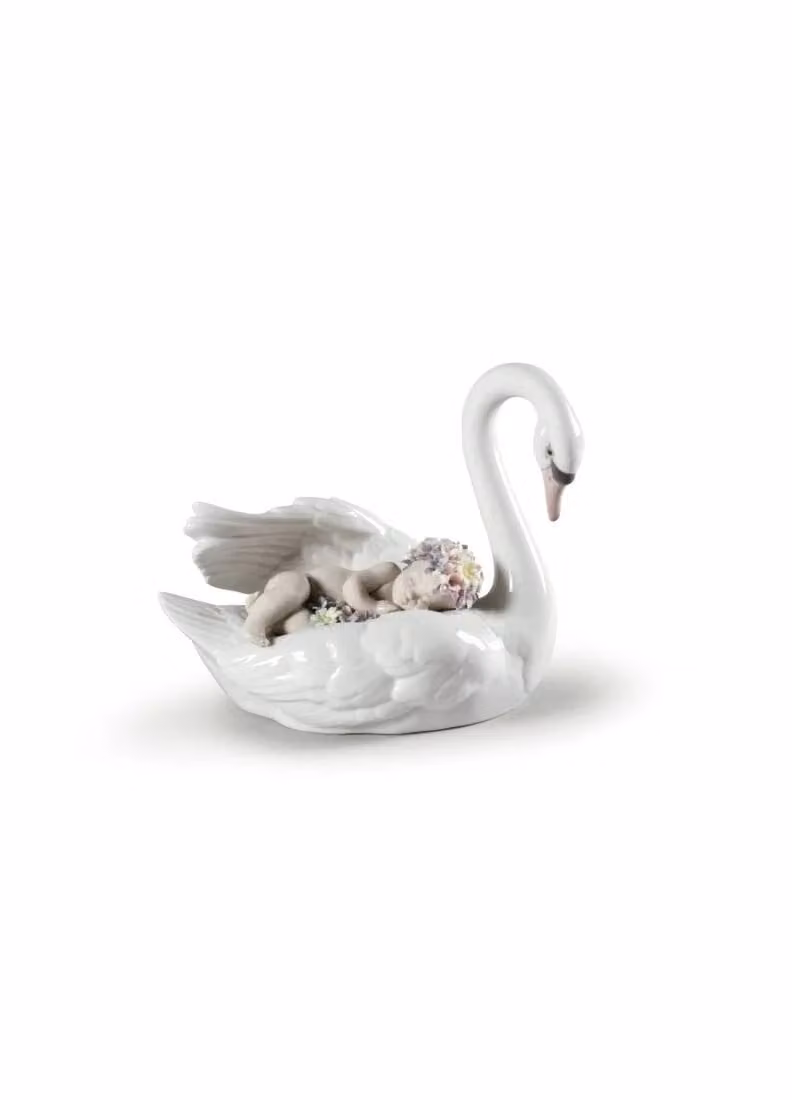 Lladró Drifting through Dreamland Swan Porcelain Figurine in White