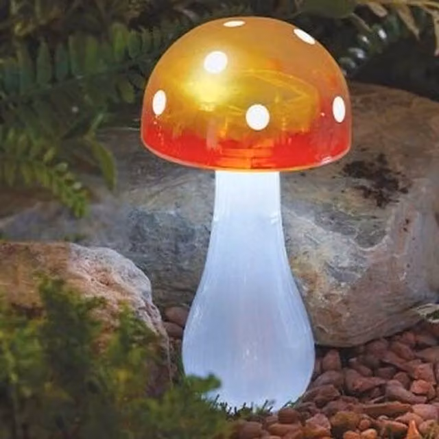 Garden Mile Solar Mushroom Stake Lights in Red and Orange