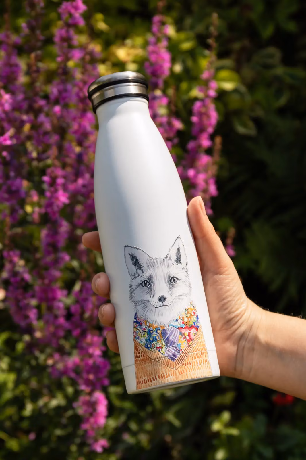 Mikasa Tipperleyhill Vacuum Insulated Stainless Steel Water Bottle with Fox Illustration, White and Multicolour, 500ml – 4