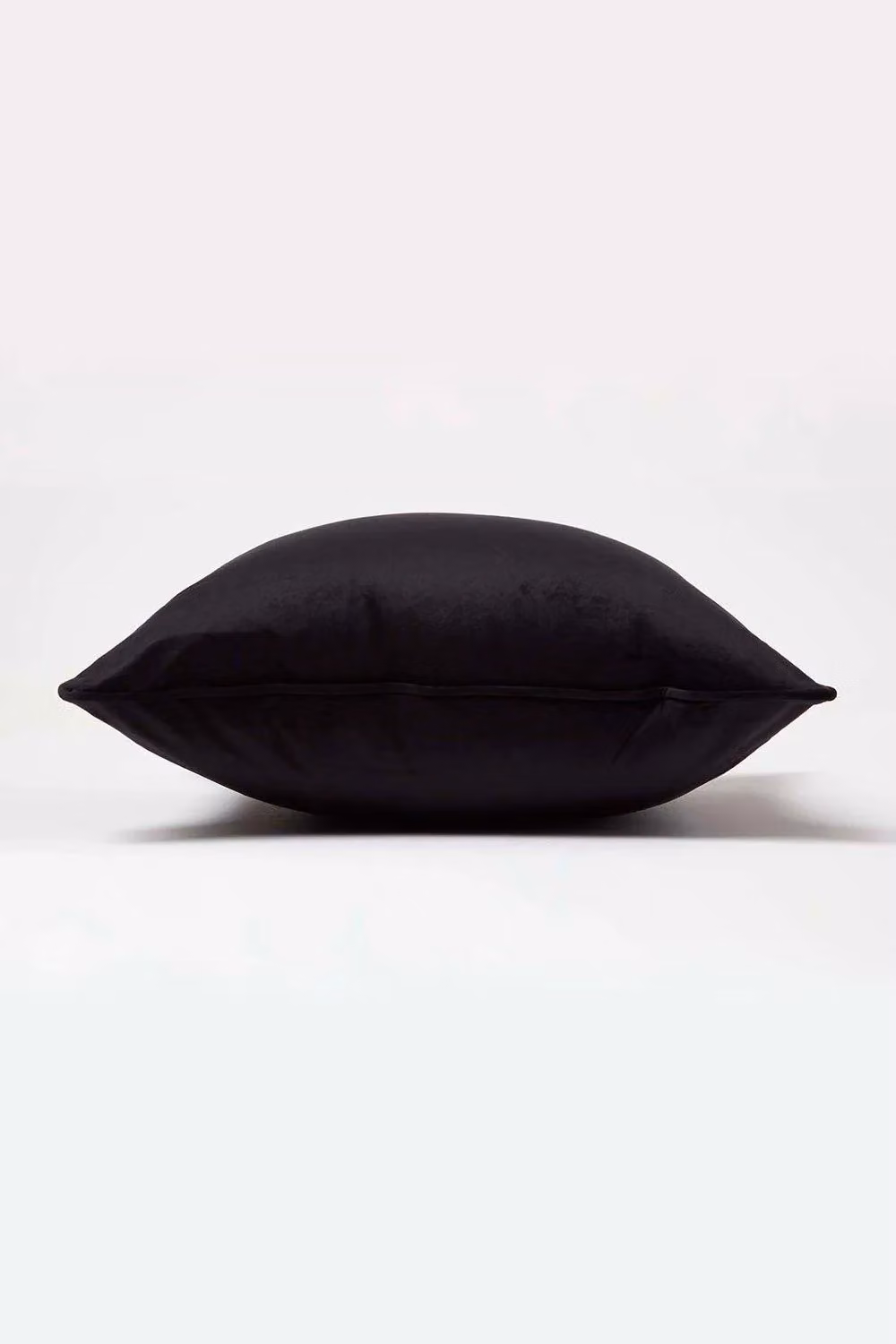 Homescapes Black Velvet Square Scatter Cushion with Microfibre Insert, W/D/H: 46 x 46 x 46 cm – 4