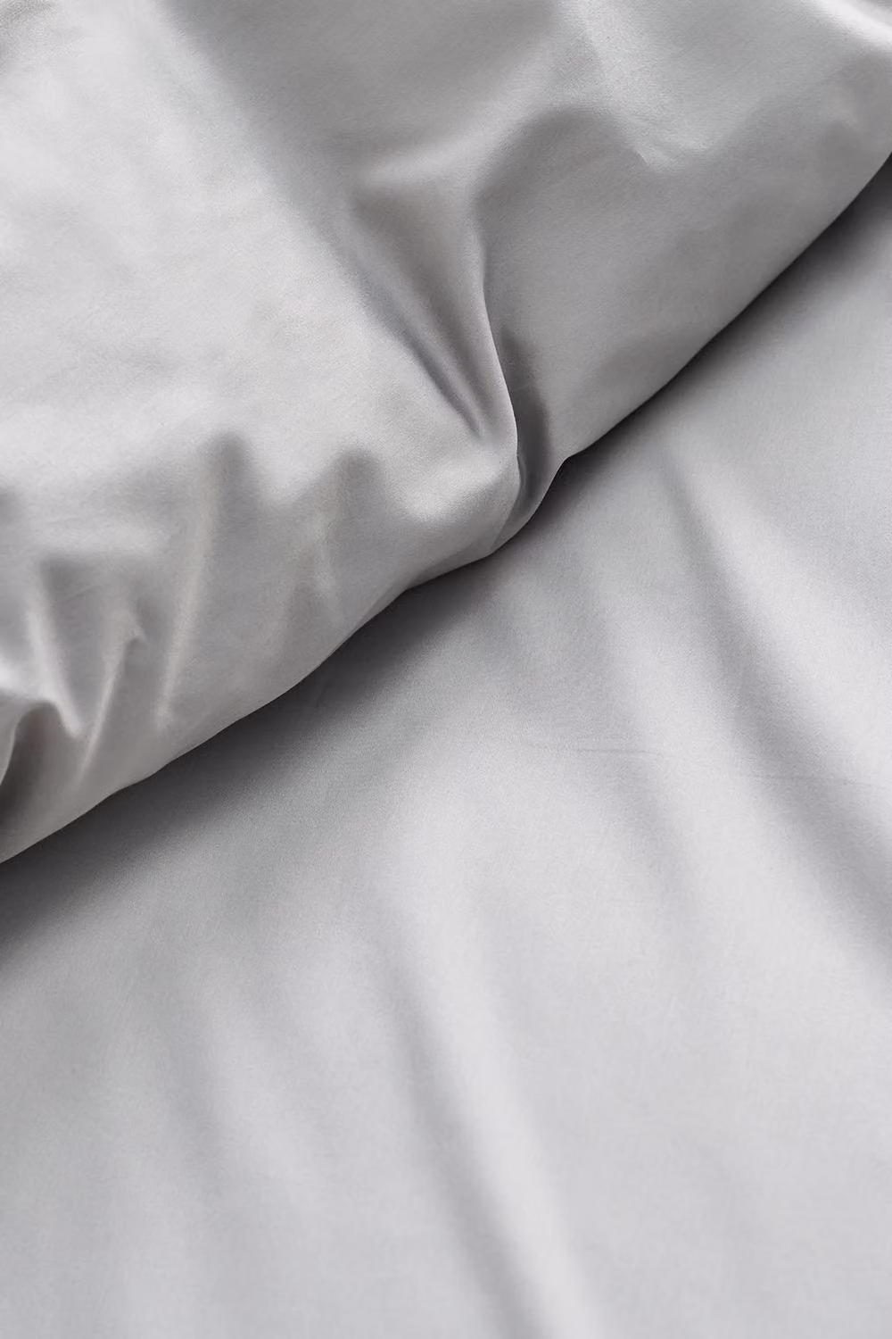 Christy 400 Thread Count Mako Satin Cotton Duvet Cover and Pillowcase Set in Silver Grey, Duvet Cover: 200 x 200 cm, Pillowcase: 50 x 75 cm – 3