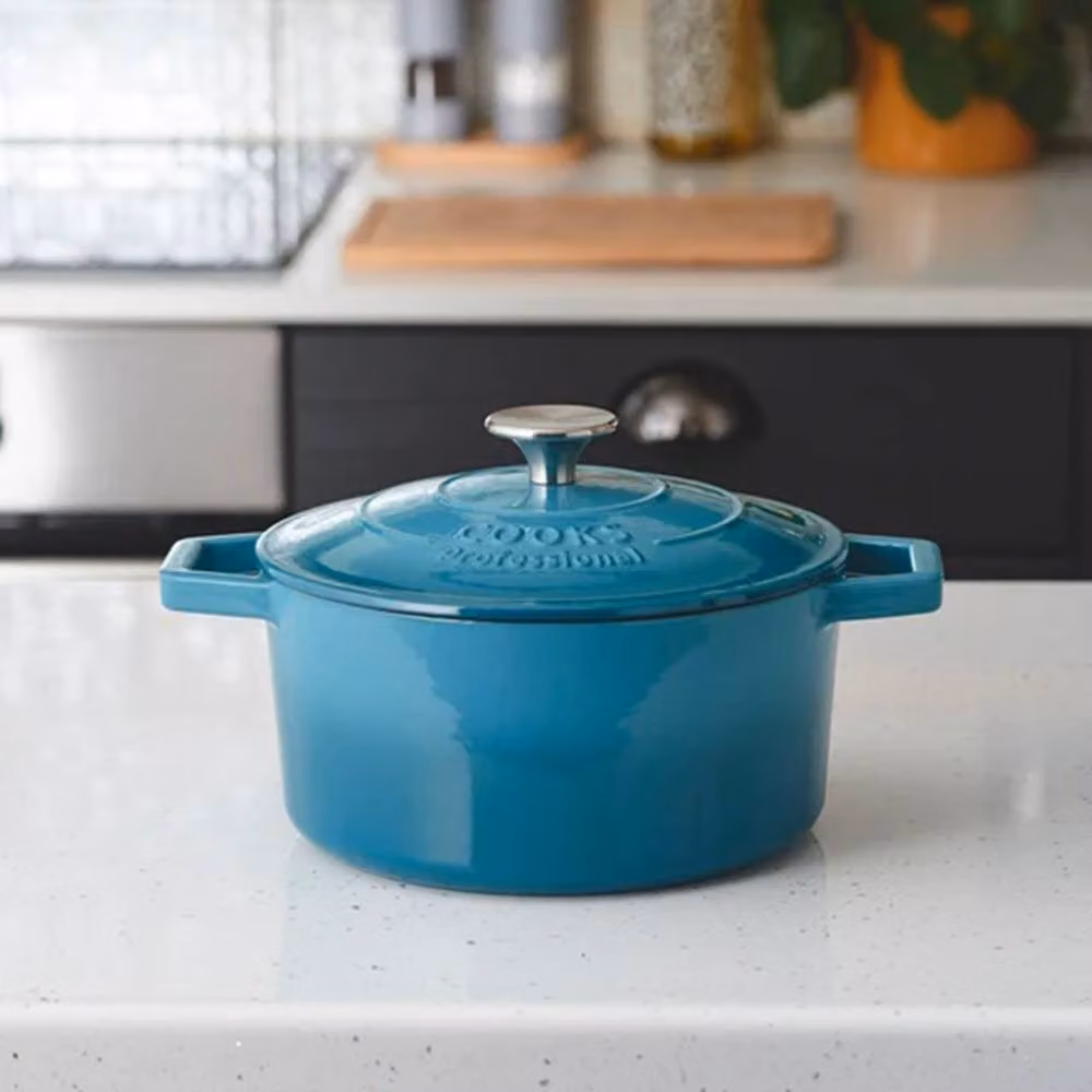 Cooks Professional Set of 3 Enamelled Cast Iron Casserole Dishes with Lids in Teal, Turquoise and Petrol – 3
