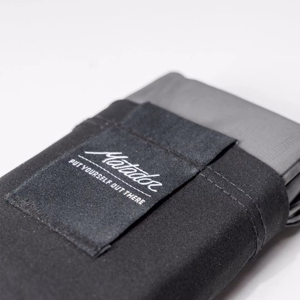 Matador Pocket Blanket in Black – 4
