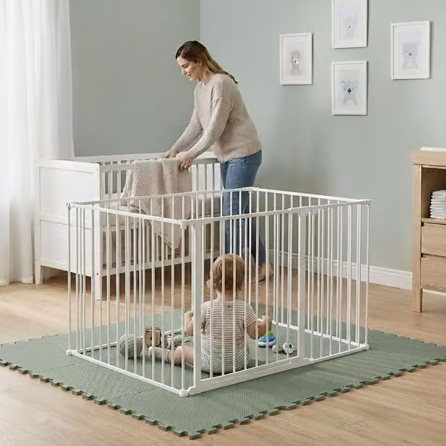 Safetots Multi-panel Play Den in Black and White with Green Soft Foam Play Mat