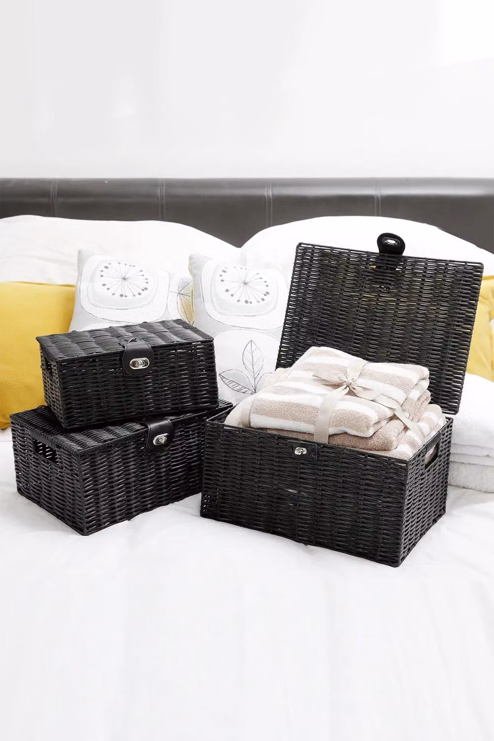 Arpan Set of 3 Resin Woven Storage Basket Boxes with Lid and Lock in Black – 10