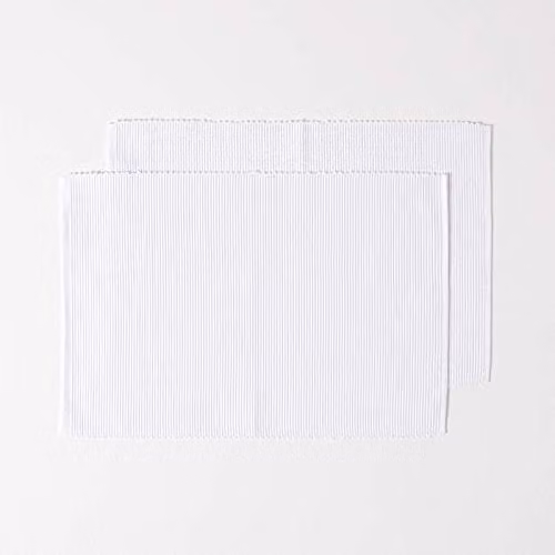 HOMESCAPES Set of 2 Plain White Cotton Non-Slip Placemats, W: 50 cm, D: 33 cm – 1