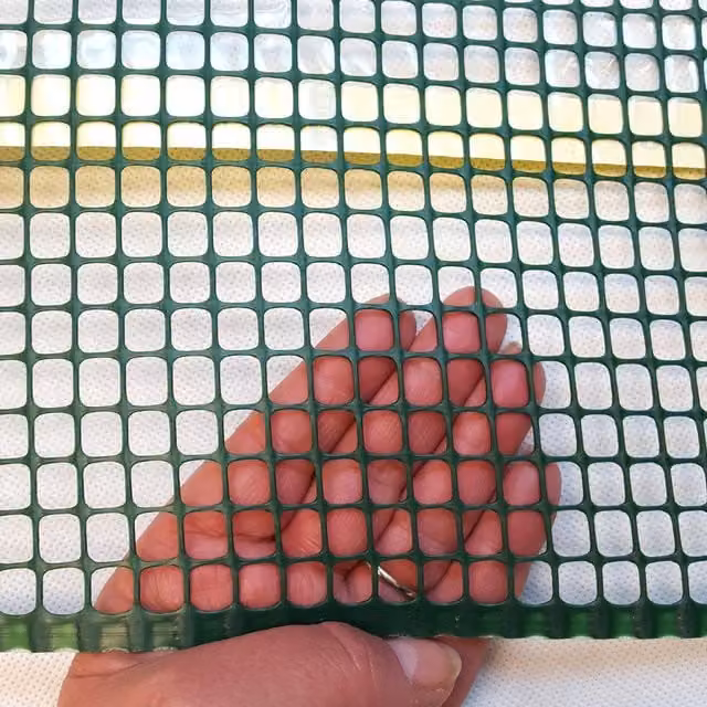True Products Green Plastic Square Mesh Garden Fence, 500 cm