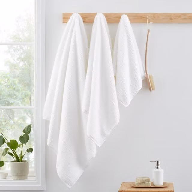 Bianca Soft Zero Twist Spa Cotton Bath Towel White W/D/H: 70 x 127 cm