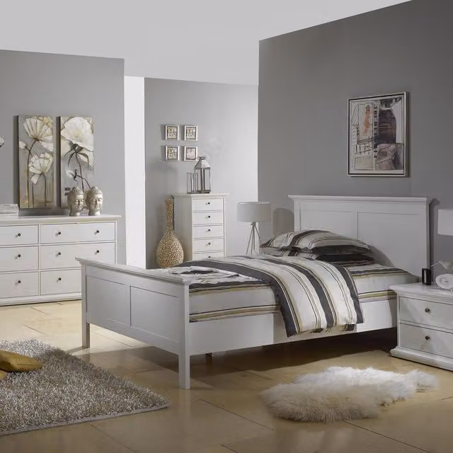 Furniture To Go Paris Classic Lacquered Bed in White, W/D/H: 200 x 200 cm