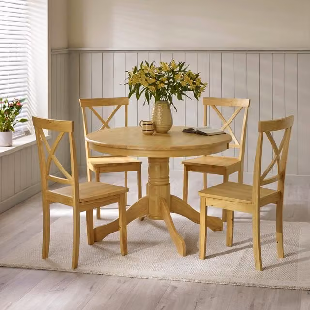 FurnitureboxUK Bude Round Wooden Dining Table and Millford Chairs Set in Oak Brown