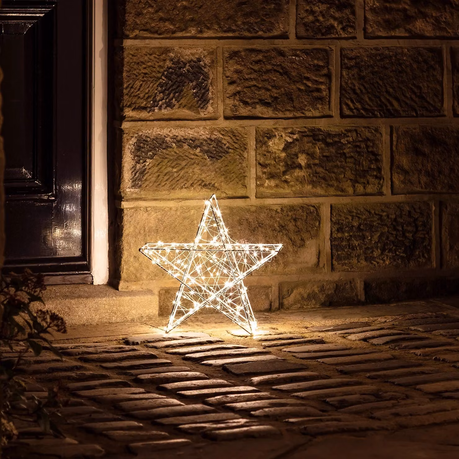 Lights4fun LED Star Christmas Figure Garden Decoration, Warm White, Silver and White, H 35 cm – 1
