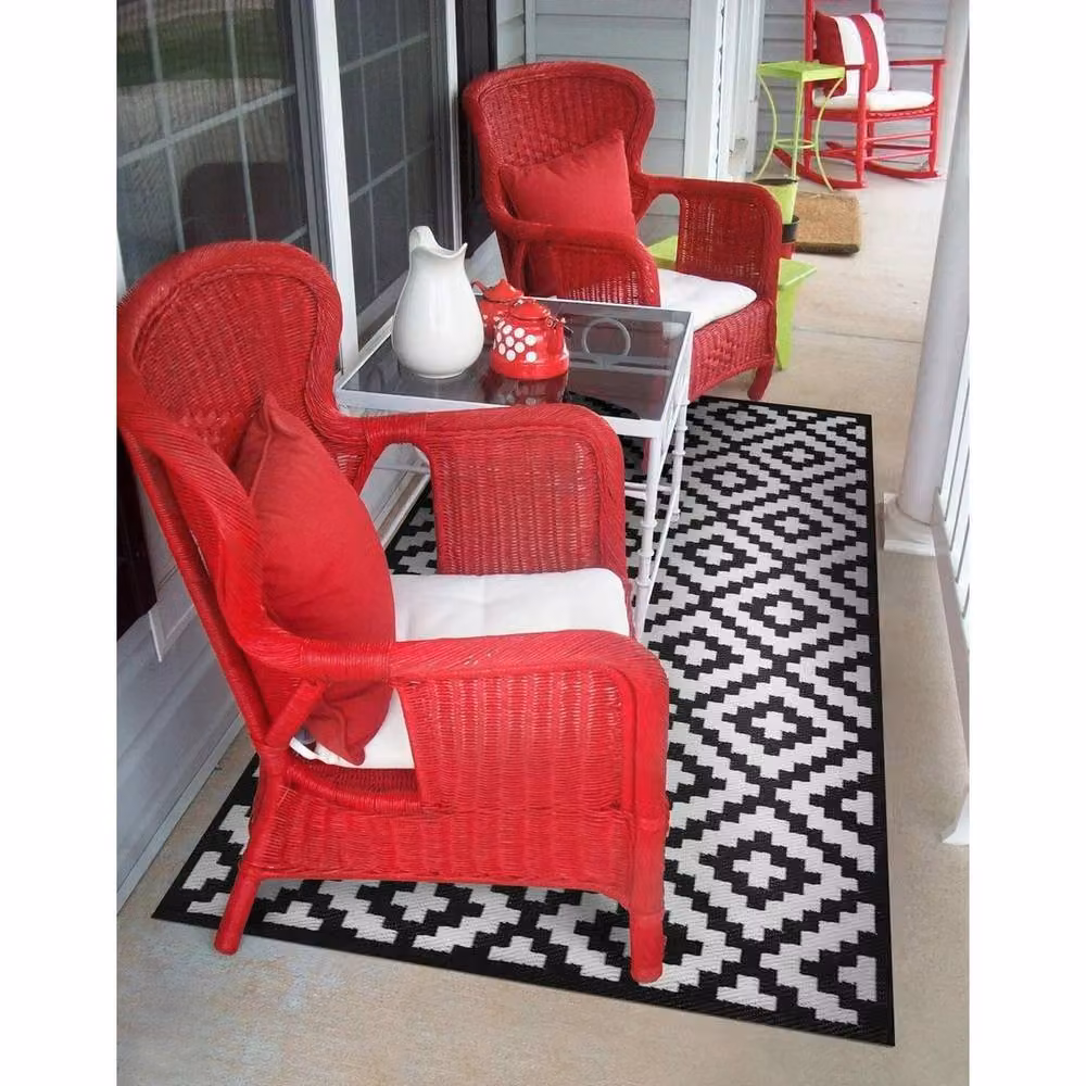 Pawnora Black and White Outdoor Patio Rug, W/D/H: 240 x 150 cm – 5