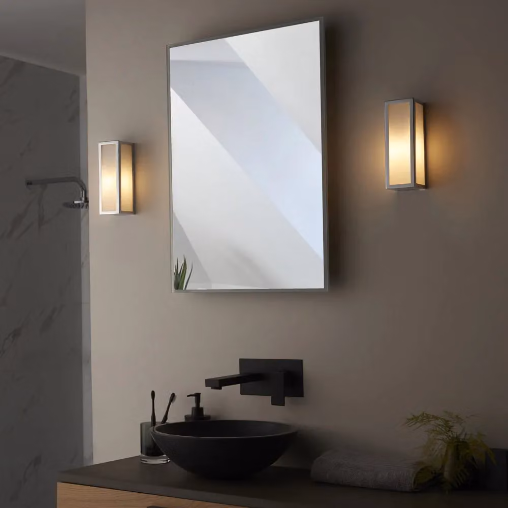 Loops Modern Chrome Bathroom Wall Light with Transparent Glass Shade – 3