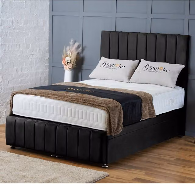 BSSPOKE Sierra Ottoman Divan Bed with 54 inch Headboard in Black Plush Velvet, W/D/H: 137.16 x 90 x 190 cm