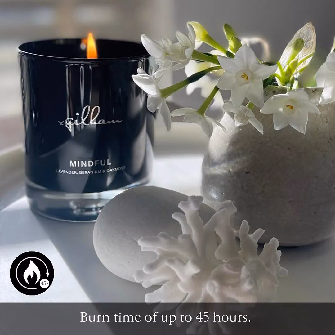 xgilham Scented Tabletop Candle in Black, 200g, Floral and Woody Scents – 2