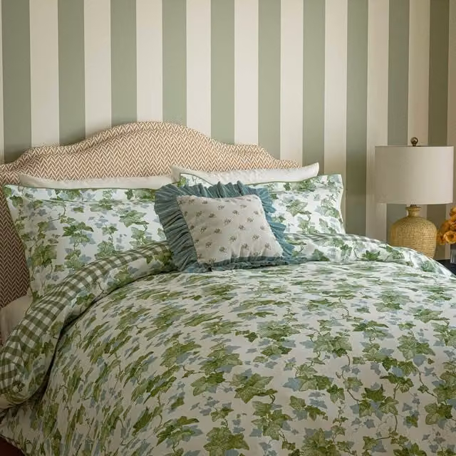 Sanderson Hedra Reversible Cotton Mako Satin Duvet Cover and Pillowcase Set, Green, W: 90 cm, L: 200 cm – 1