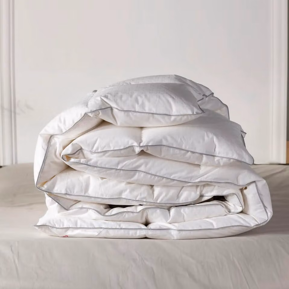 Cuddledown 100% Siberian Goose Down Box Duvet in White