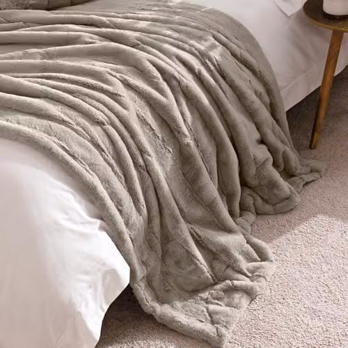 Paoletti Empress Faux Fur Throw in Grey, W/D/H: 140 x 200 cm – 4