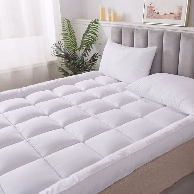 YnysTec Hotel Quality Double Mattress Topper, 10cm Thick, White