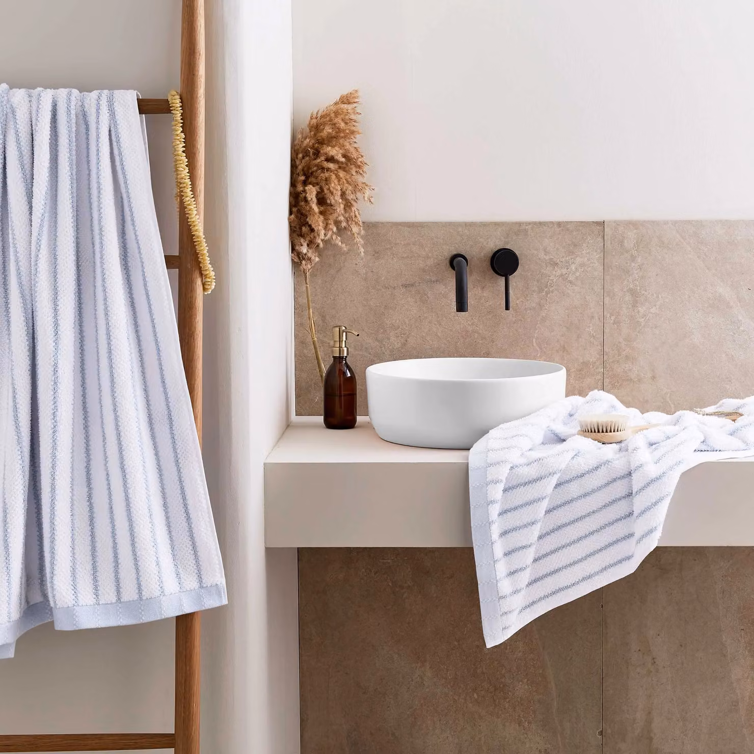 Murmur Verity Striped Cotton Hand Towel with Border in Blue – 2
