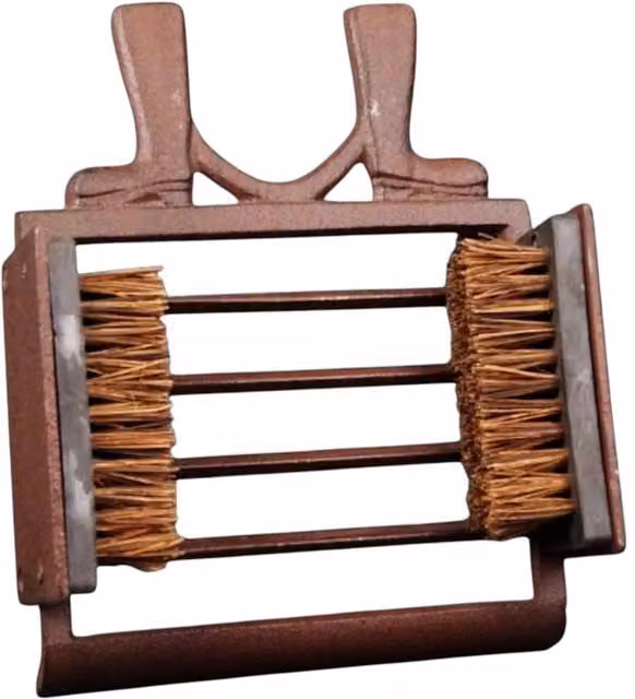 Four Candle Rustic Cast Iron Boot Brush in Brown, Height: 27 cm