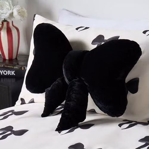 OHS Bow Shaped Velvet Scatter Cushion in Black, W: 45 cm x H: 33 cm – 2