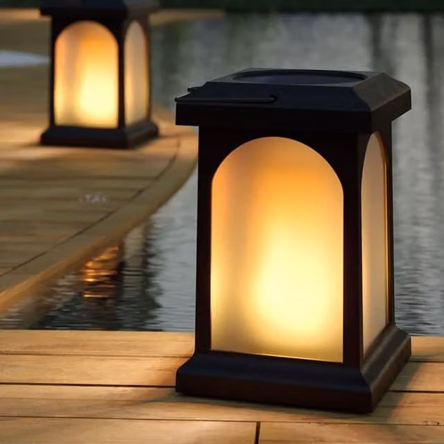 SolarCentre TrueFlame USB Solar Crook Lantern with Flame Effect in Black