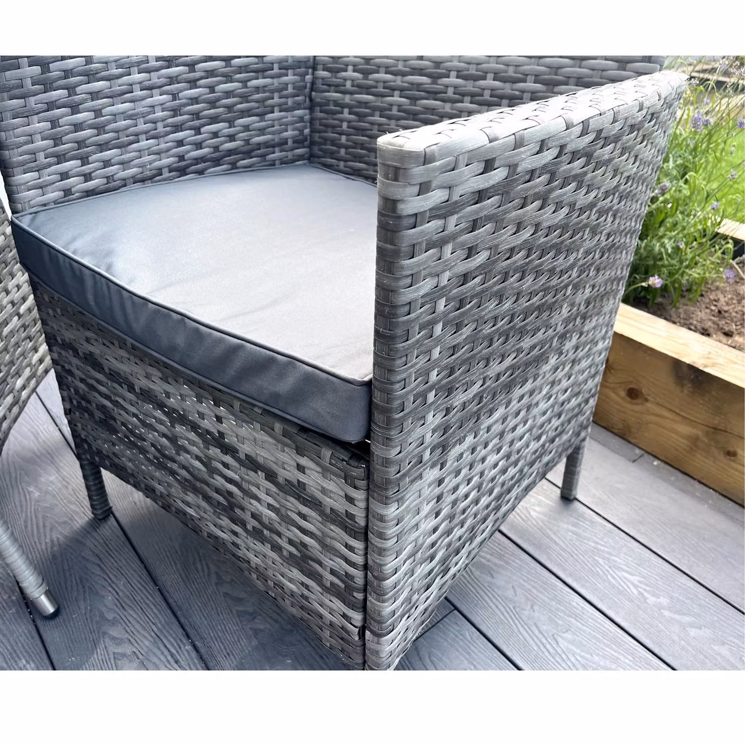 Amazon Basics Modern Polyrattan Bistro Set with Grey Cushions and Glass Tabletop – 3