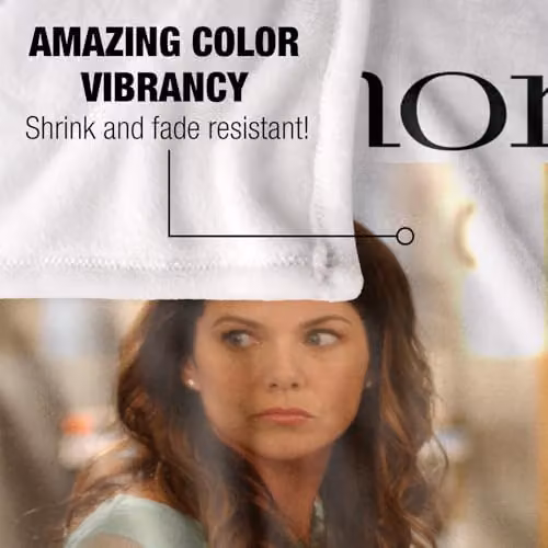 Warner Bros. Gilmore Girls Lorelai and Rory Super Soft Silky Touch Fleece Throw Blanket, Multicolour, W: 152 cm, D: 127 cm – 2