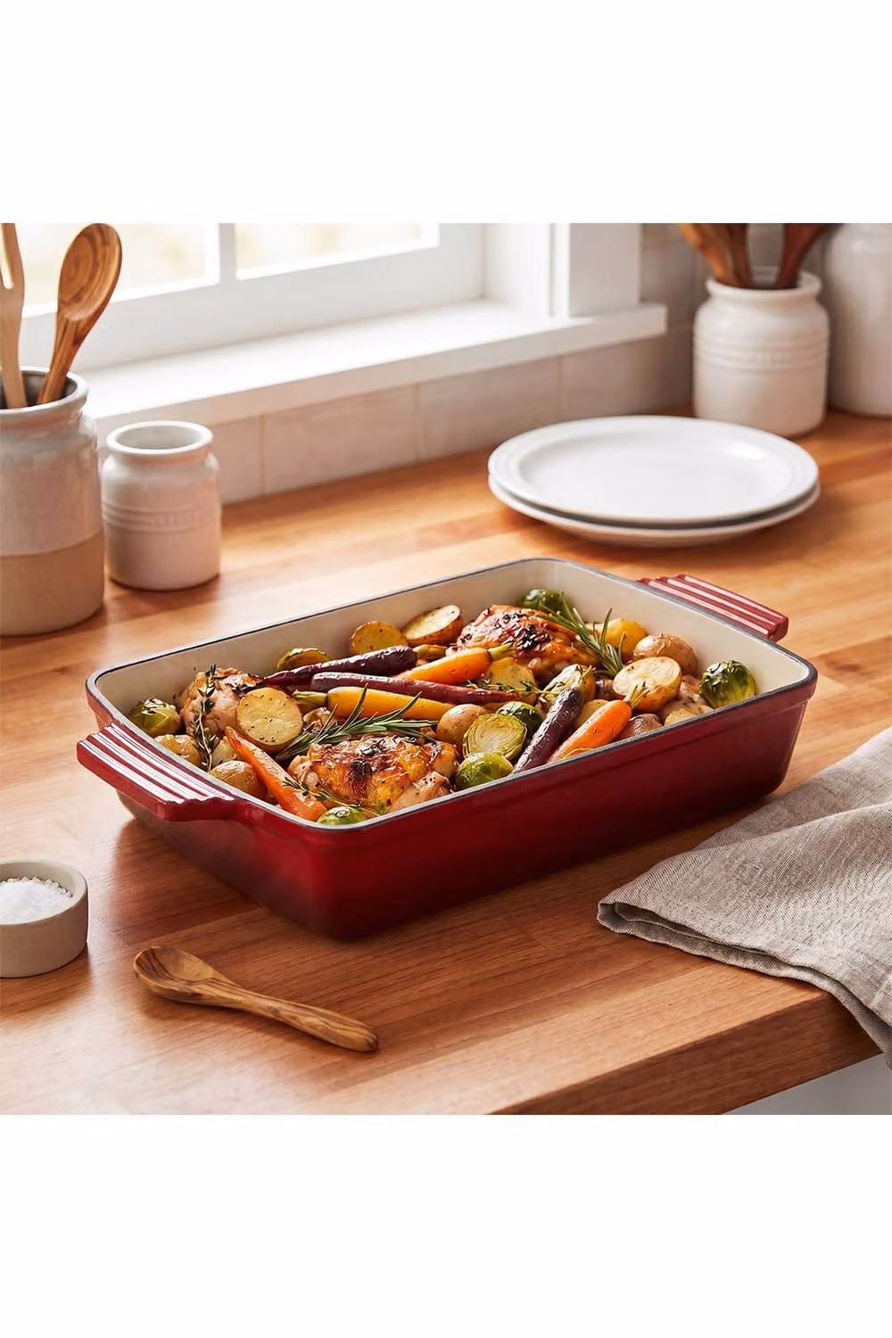 Living and Home Red Enamelled Cast Iron Roasting Pan, 3 l – 2