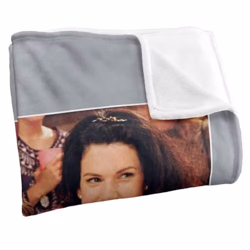 Warner Bros. Gilmore Girls Rory's Birthday Super Soft Fleece Throw Blanket, Multicolour, W: 91 cm, D: 147 cm – 2