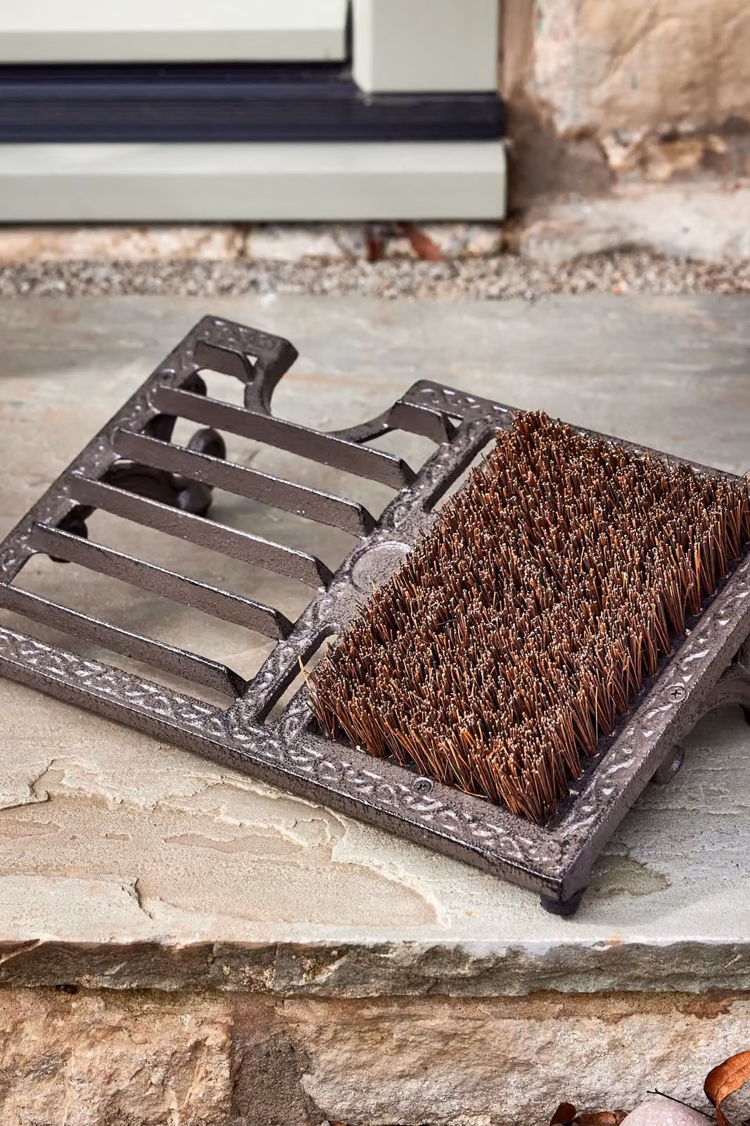 Dibor Cast Iron Free Standing Outdoor Garden Boot Brush and Scraper in Brown – 5