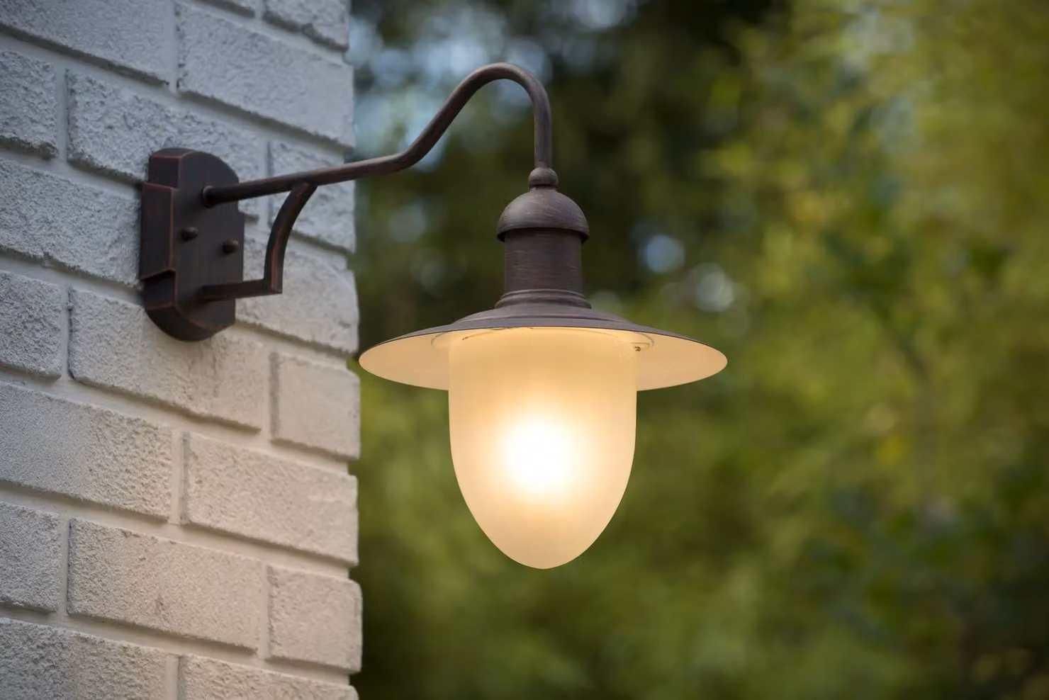 Lucide Aruba Dimmable Classic Outdoor Wall Light, Brown Metal and Glass Lantern for Garden and Terrace, E27 – 2